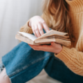 Otkrijte moć čitanja: Kako biblioterapija može pomoći u suočavanju s emocionalnim izazovima i poboljšanju mentalnog zdravlja